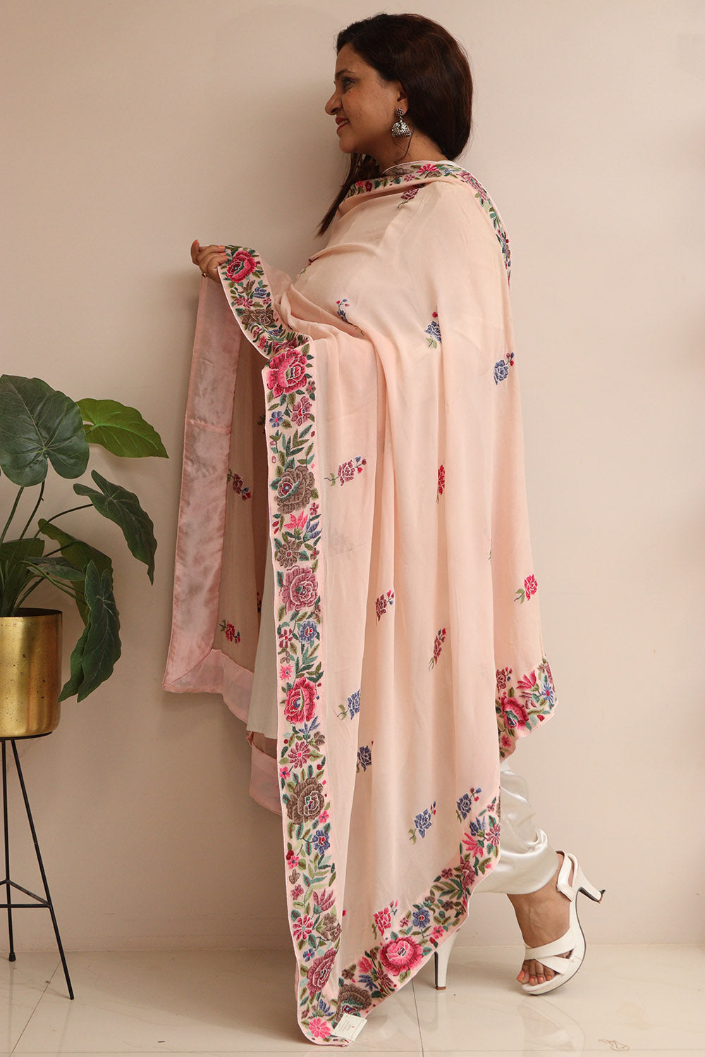 Peach Hand Embroidered Parsi Georgette Flower Design Petit Point Work Dupatta - Luxurion World