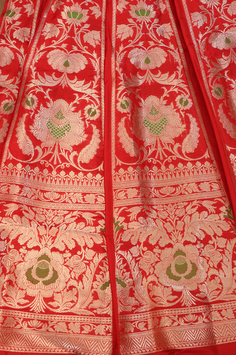 Red Banarasi Silk Lehenga Set: Exquisite Elegance - Luxurion World