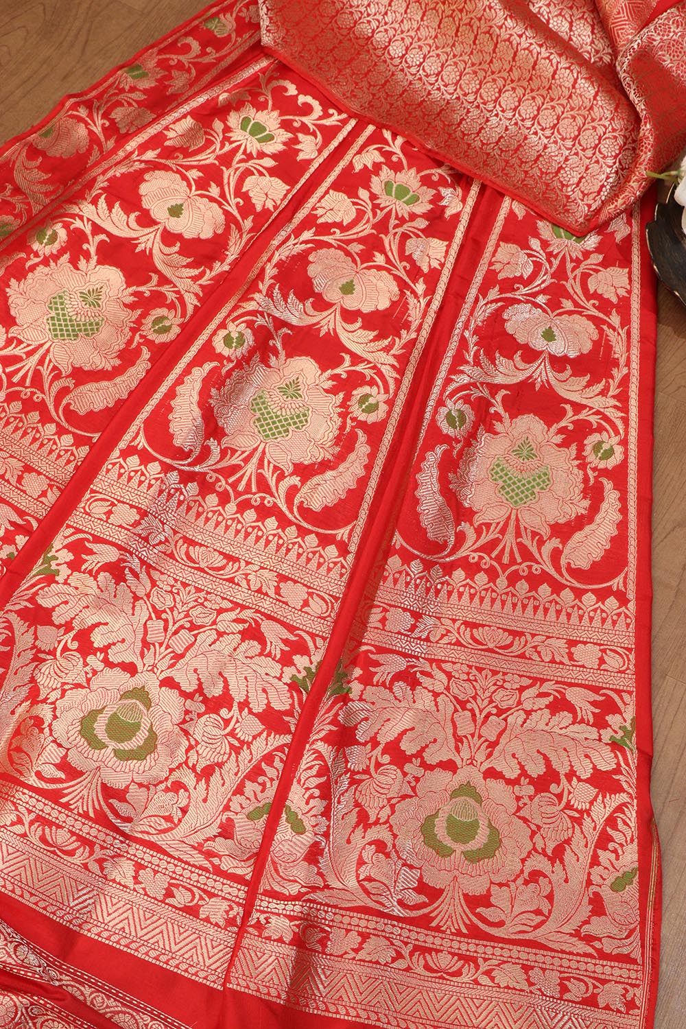 Red Banarasi Silk Lehenga Set: Exquisite Elegance - Luxurion World