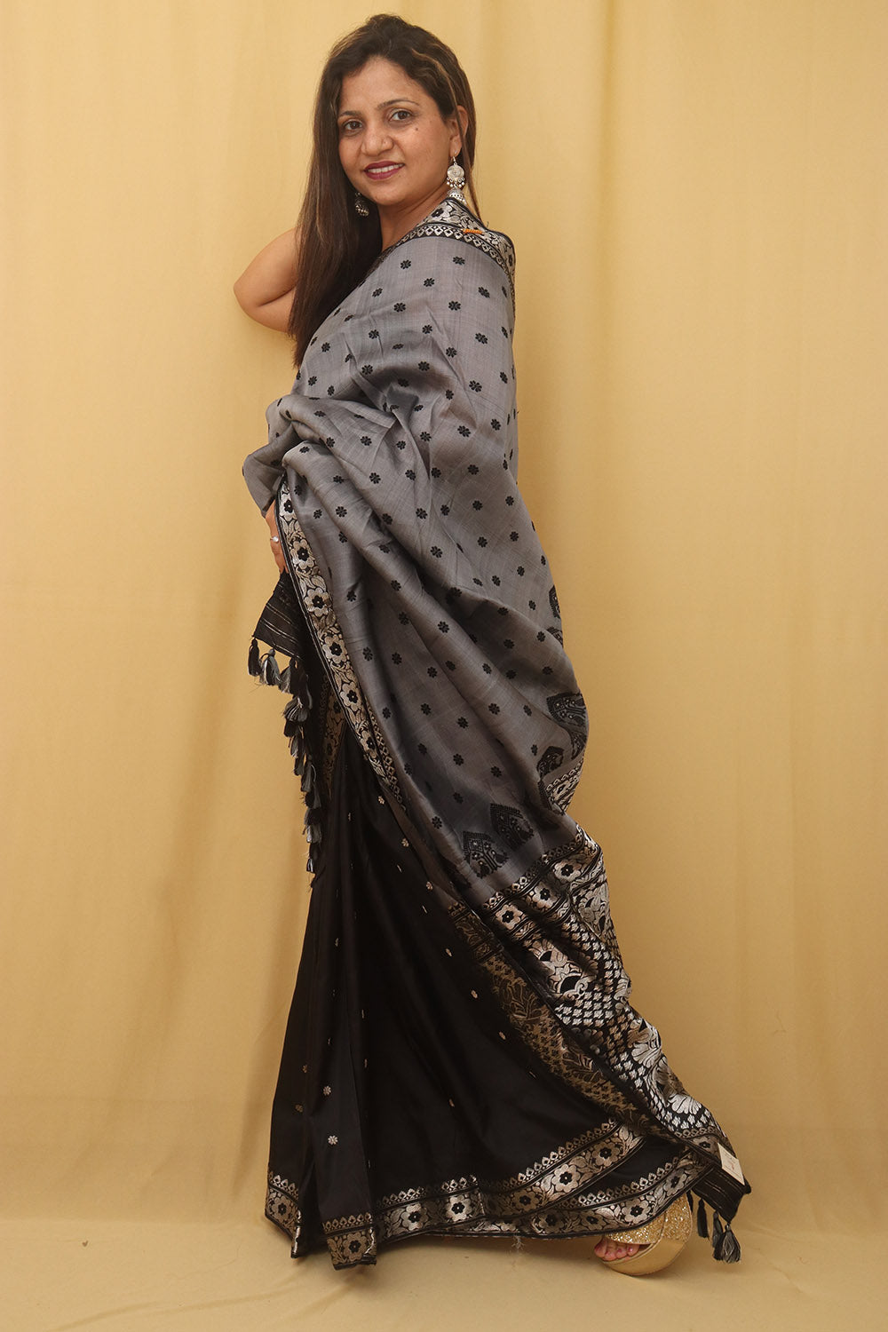 Grey Handloom Assami Pat Silk Saree - Luxurion World