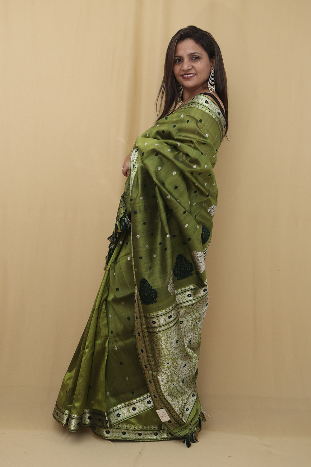 Green Handloom Assami Pat Silk Saree - Luxurion World