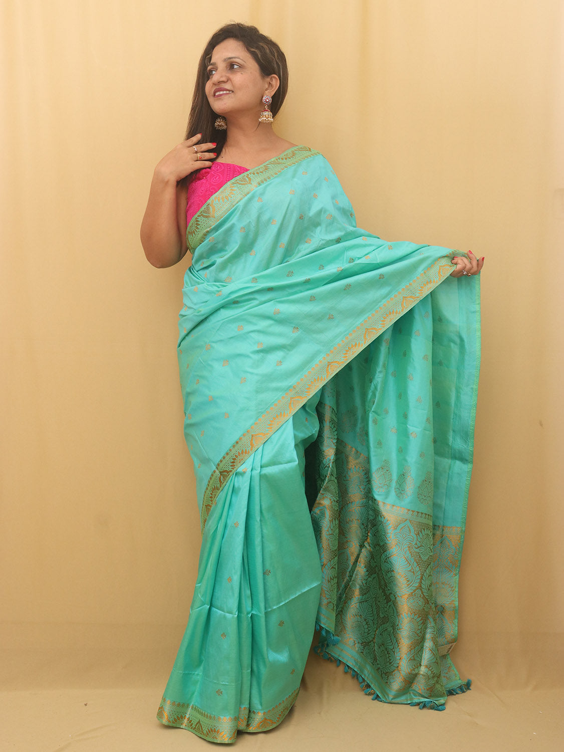 Green Handloom Assami Pat Silk Saree - Luxurion World