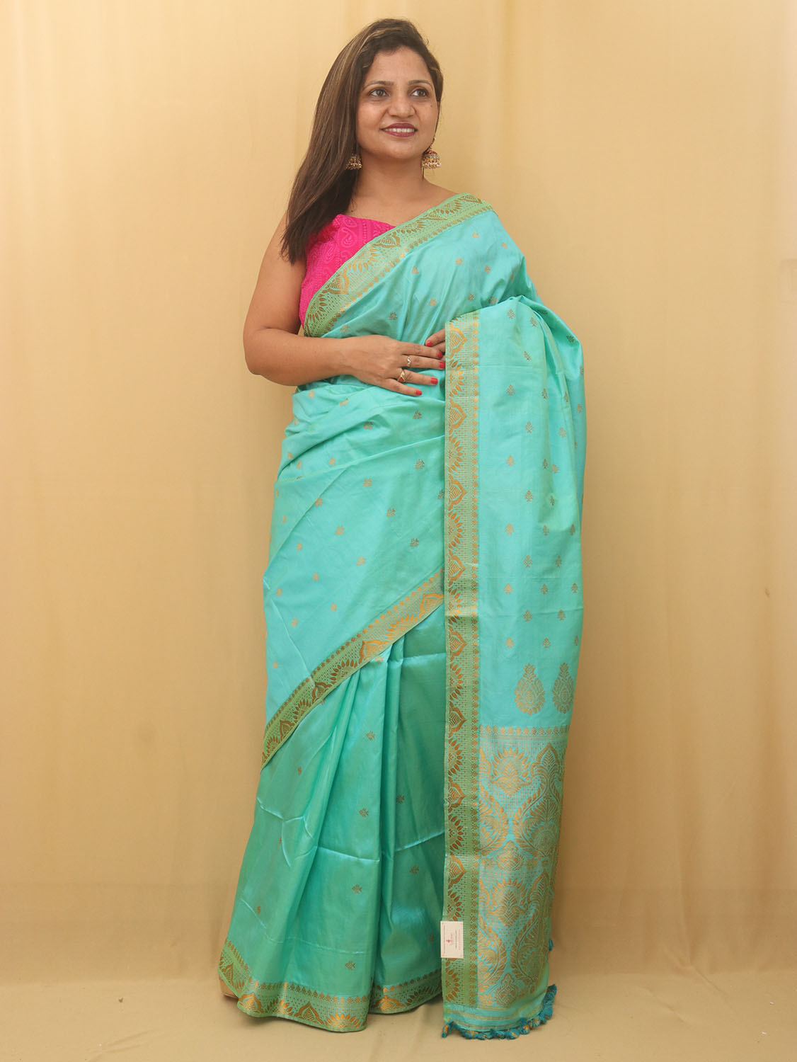 Green Handloom Assami Pat Silk Saree - Luxurion World