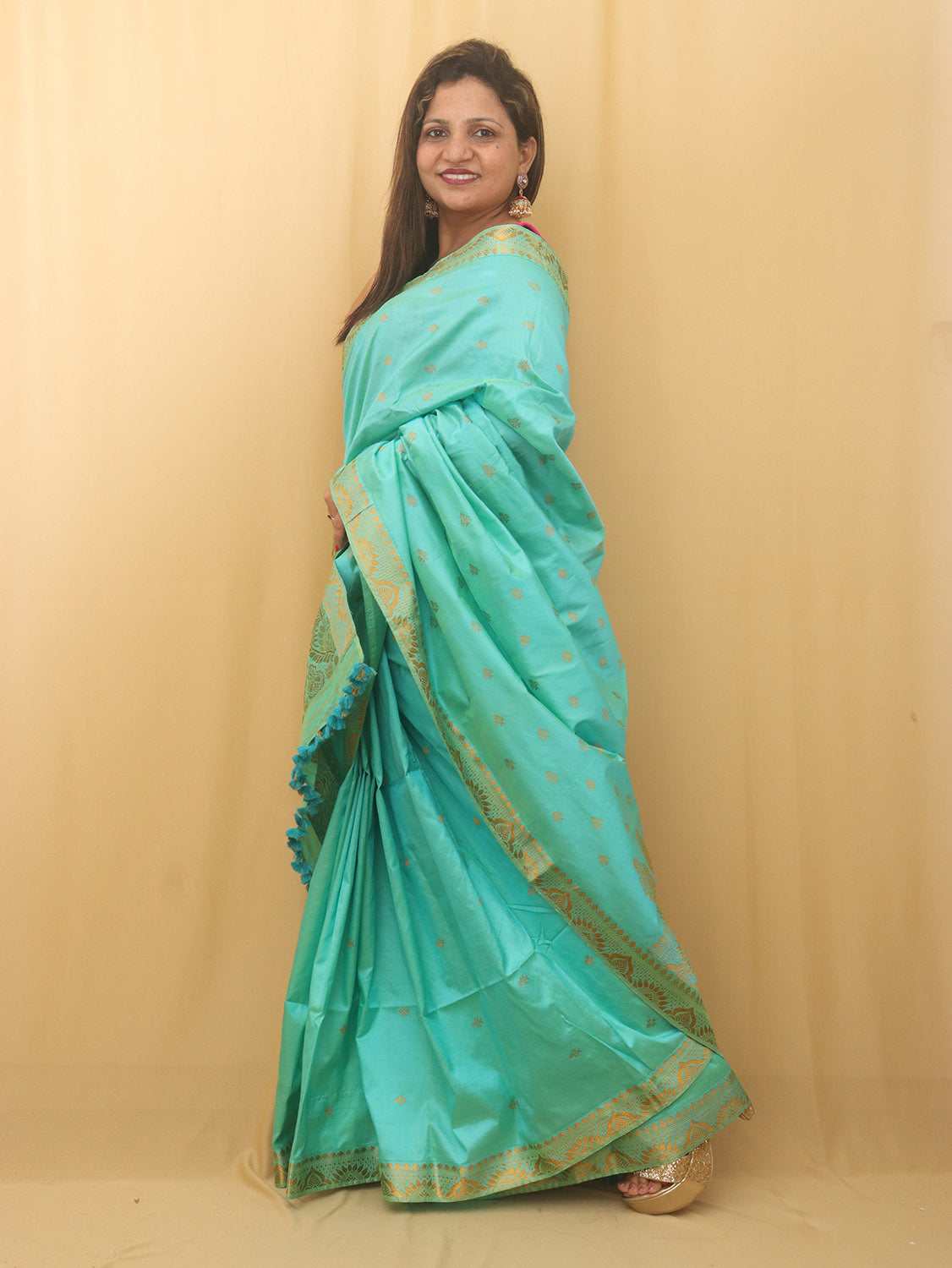 Green Handloom Assami Pat Silk Saree - Luxurion World