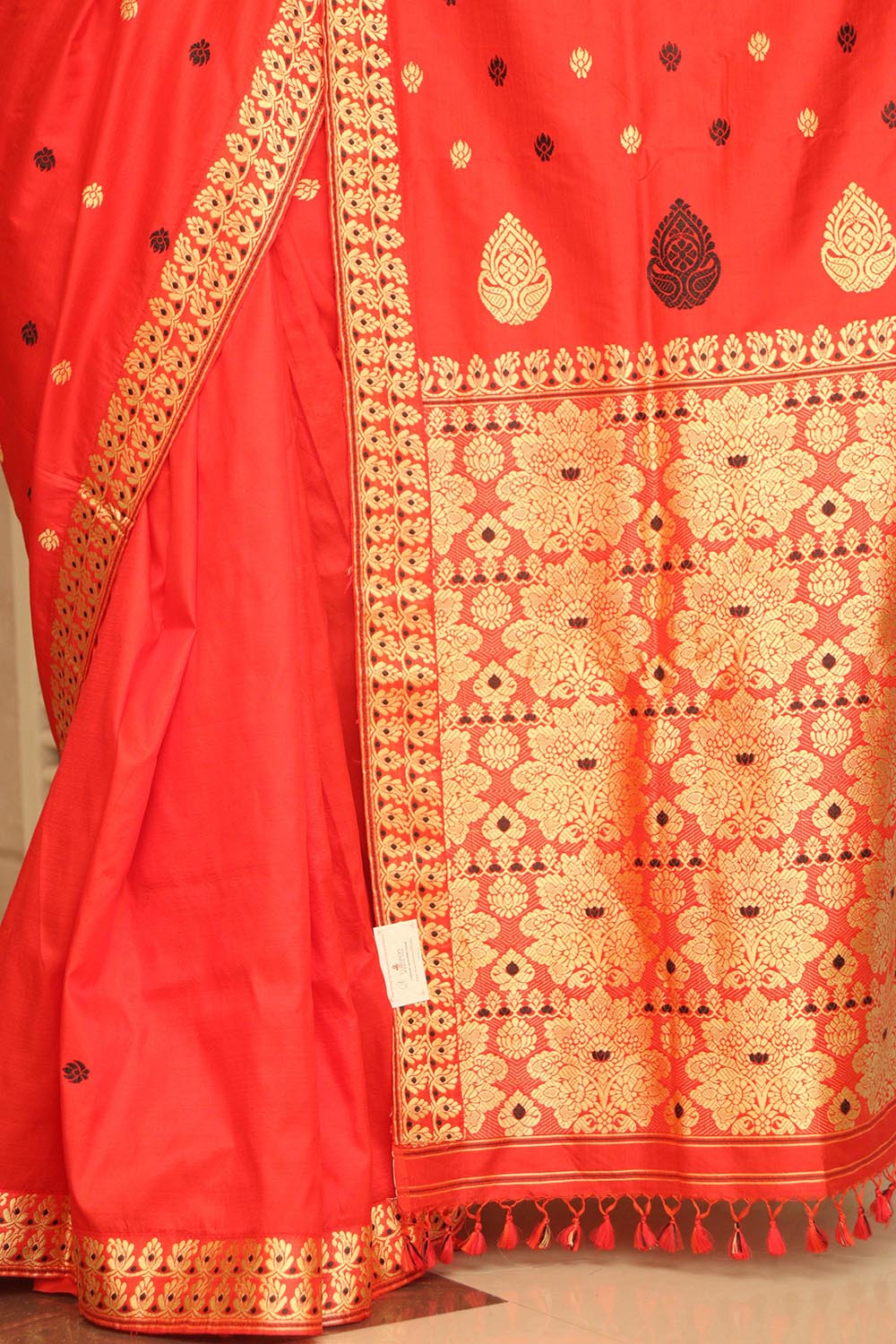 Red Handloom Assami Pat Silk Saree - Luxurion World