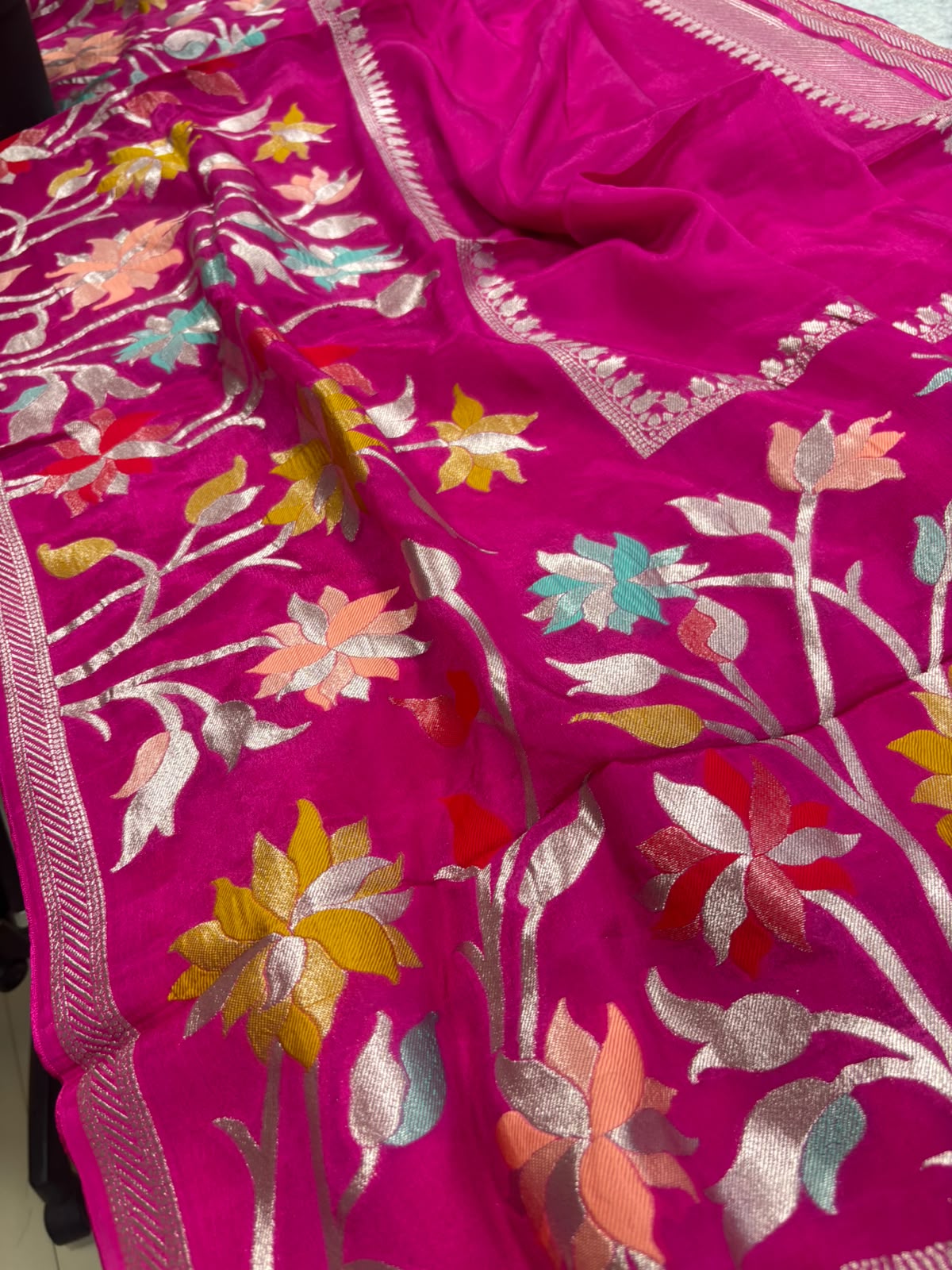 Pink Banarasi Crepe Silk Saree Flower Design Festive