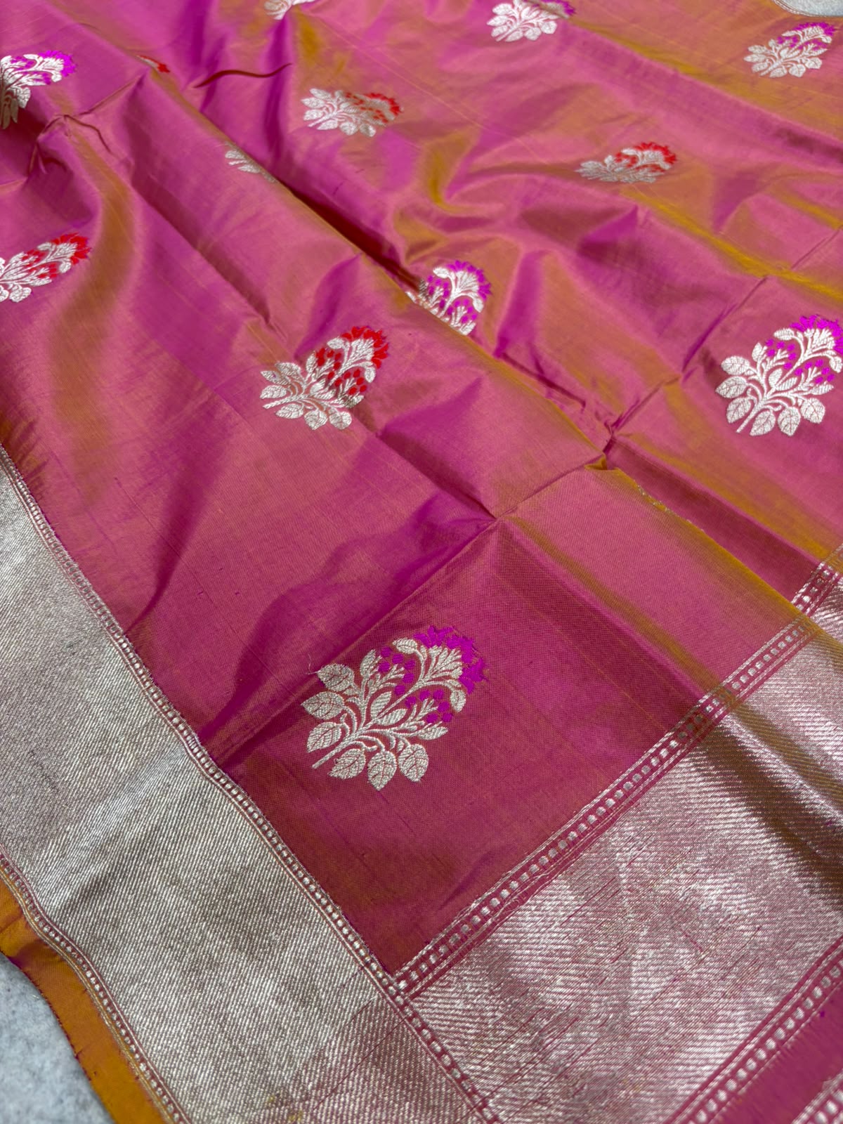Pink Shot Banarasi Katan Silk Saree Meenakari Flower Design Handloom