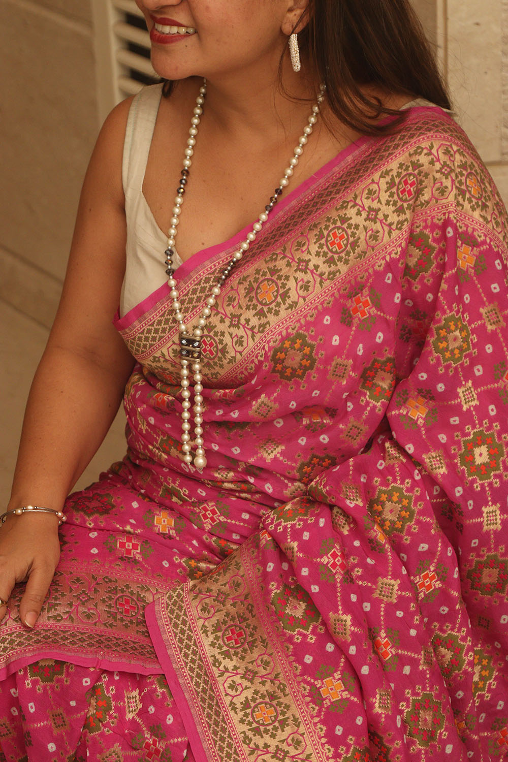 Pink Handloom Banarasi Pure Georgette Patola And Flower Design Meenakari Saree - Luxurion World