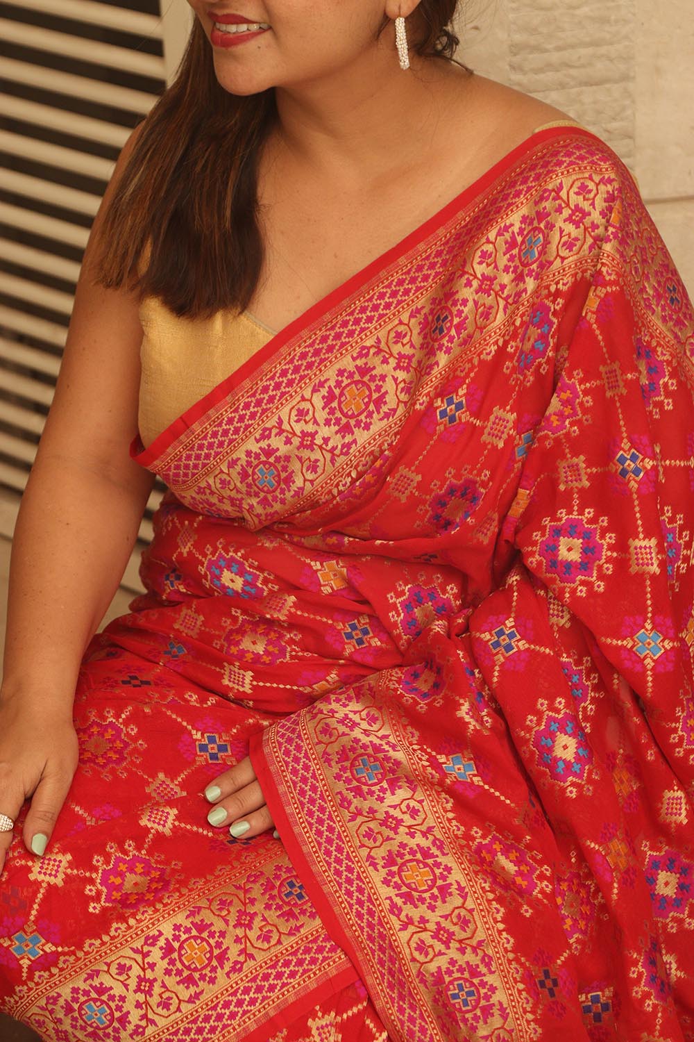 Red Handloom Banarasi Pure Georgette Patola And Flower Design Meenakari Saree - Luxurion World