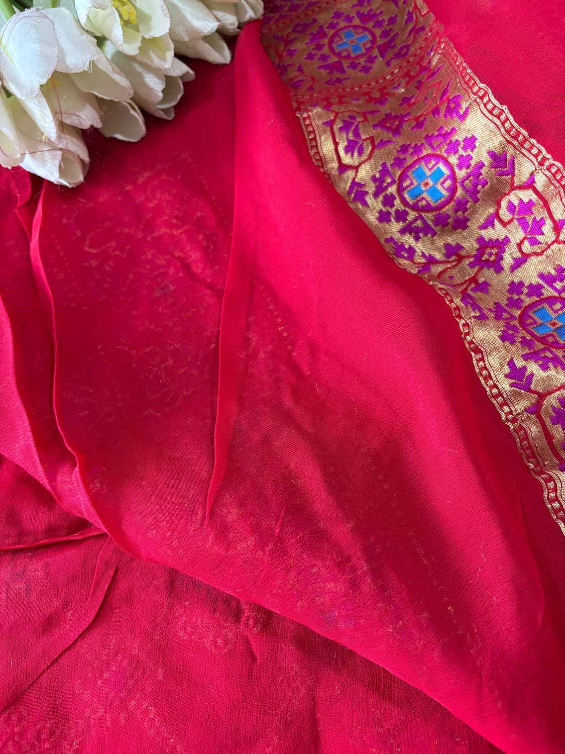 Red Handloom Banarasi Pure Georgette Patola And Flower Design Meenakari Saree - Luxurion World