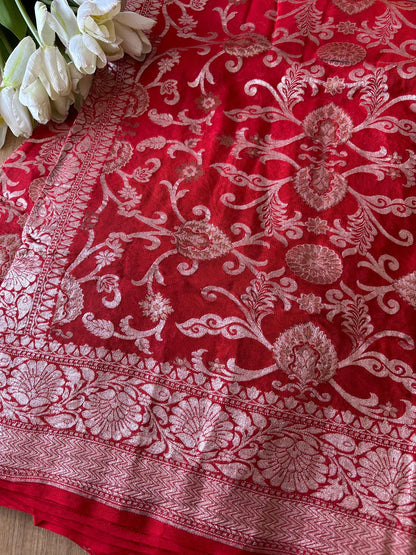 Red Banarasi Handloom Pure Georgette Jaal Design Saree - Luxurion World