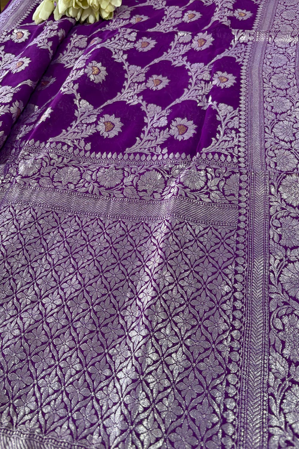 Elegant Purple Banarasi Handloom Pure Georgette Jaal Design Saree - Luxurion World