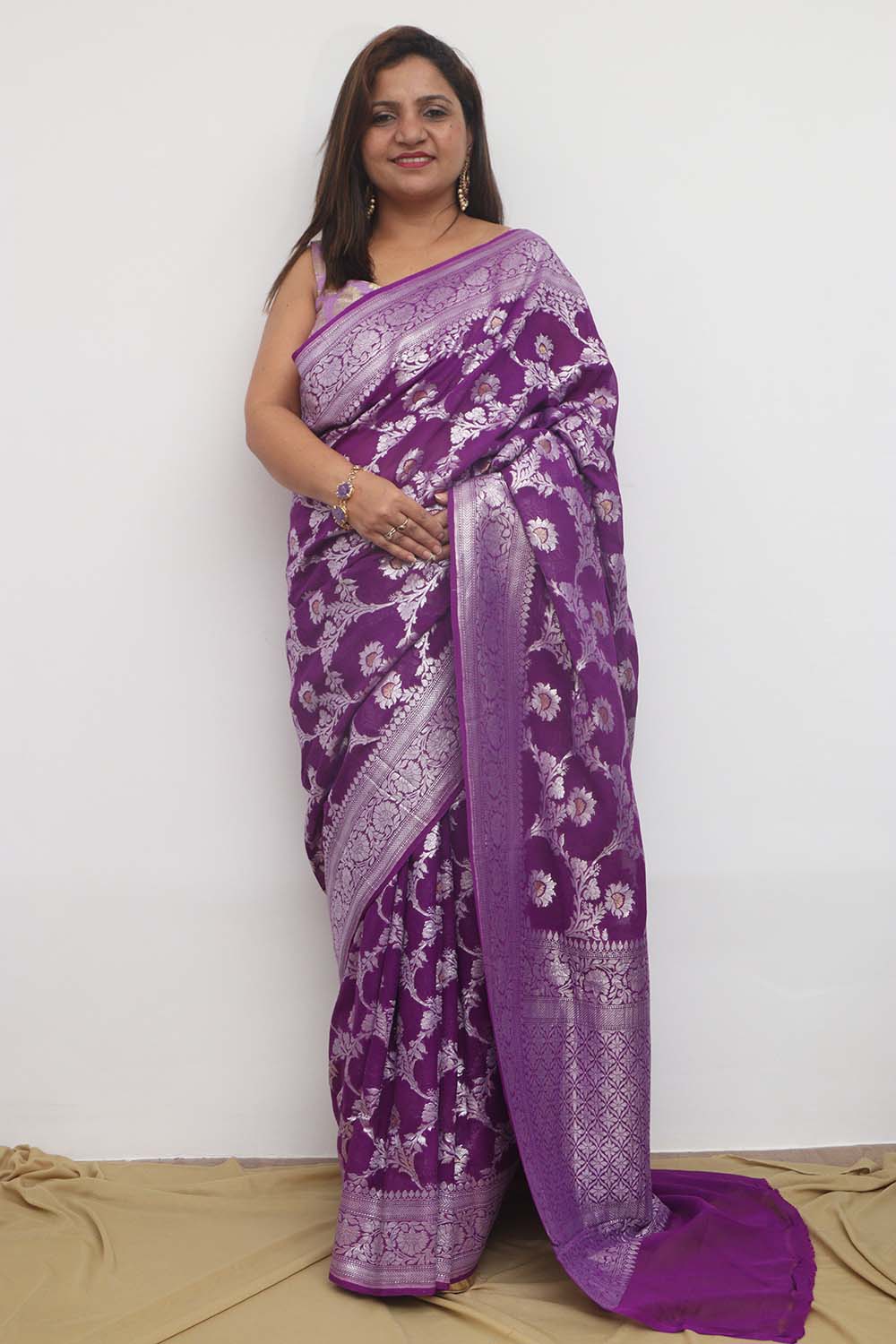 Elegant Purple Banarasi Handloom Pure Georgette Jaal Design Saree - Luxurion World