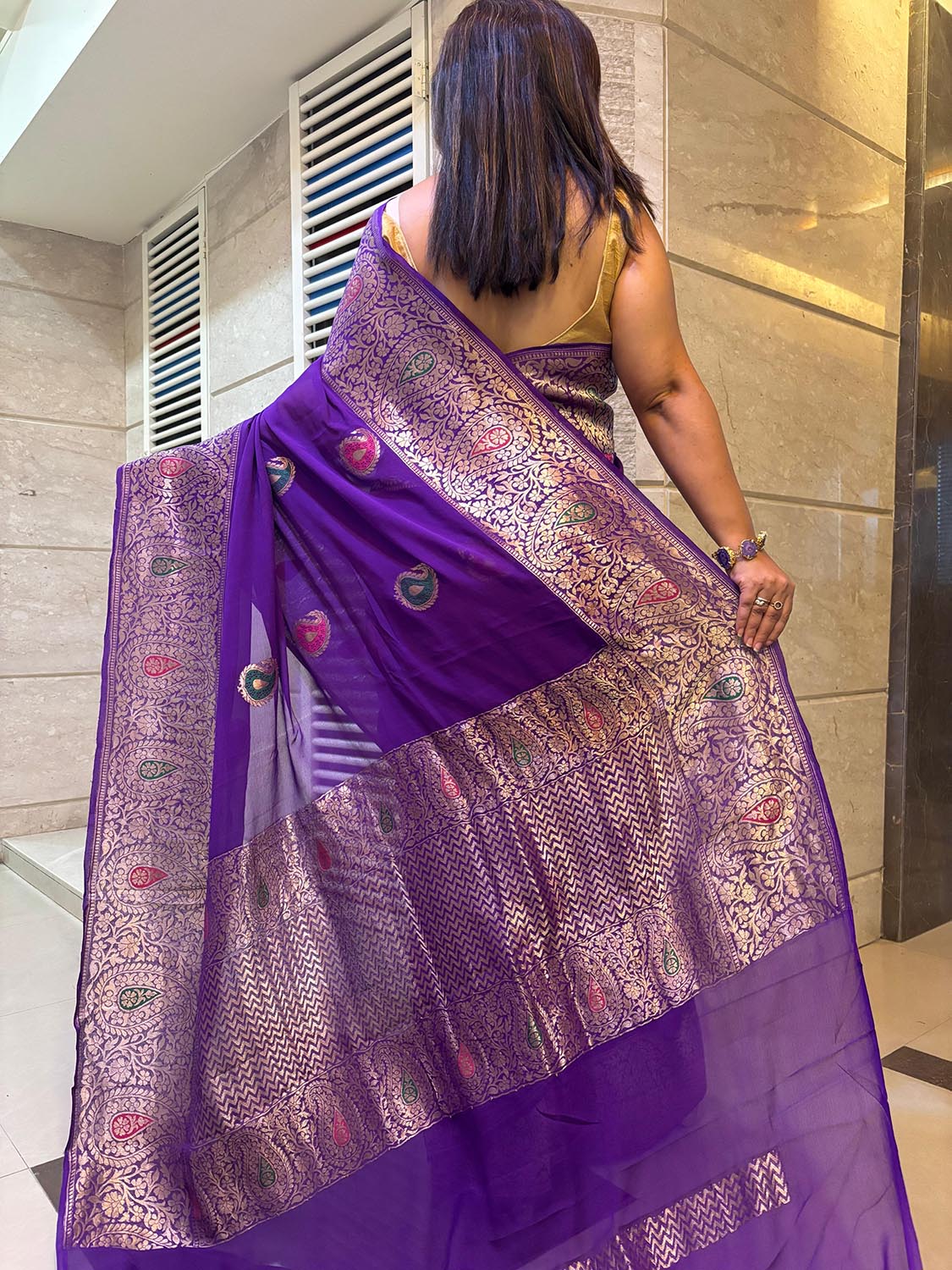 Elegant Purple Banarasi Handloom Pure Georgette Kadwa Meenakari Saree - Luxurion World