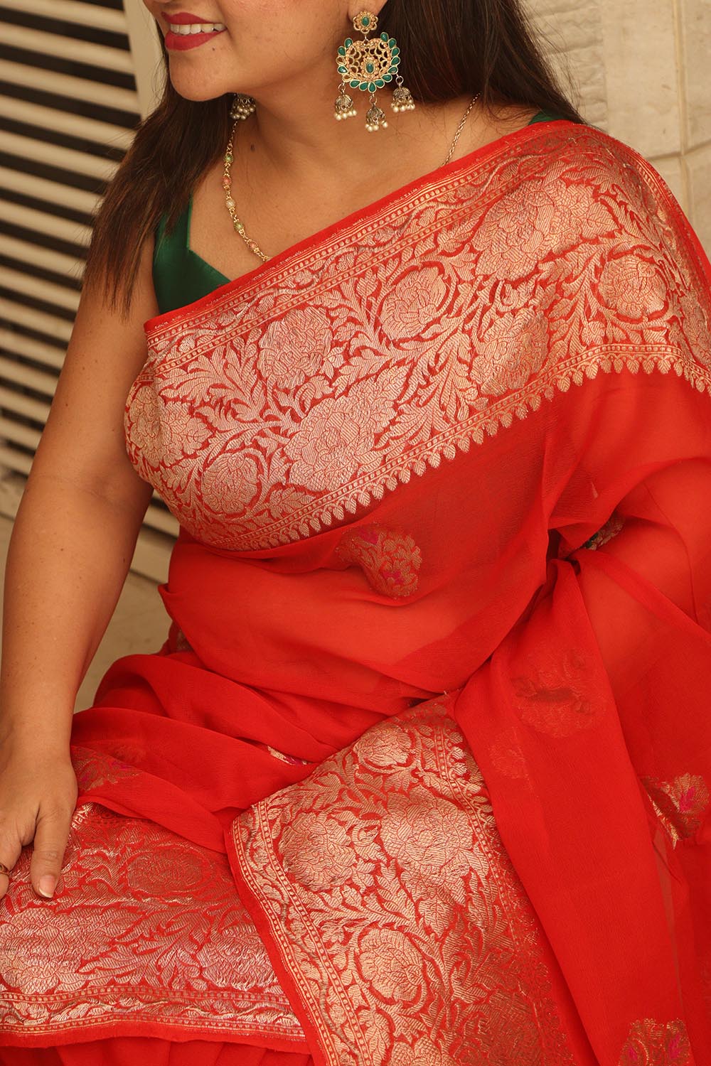 Red Banarasi Handloom Pure Georgette Kadwa Meenakari Flower Design Saree - Luxurion World