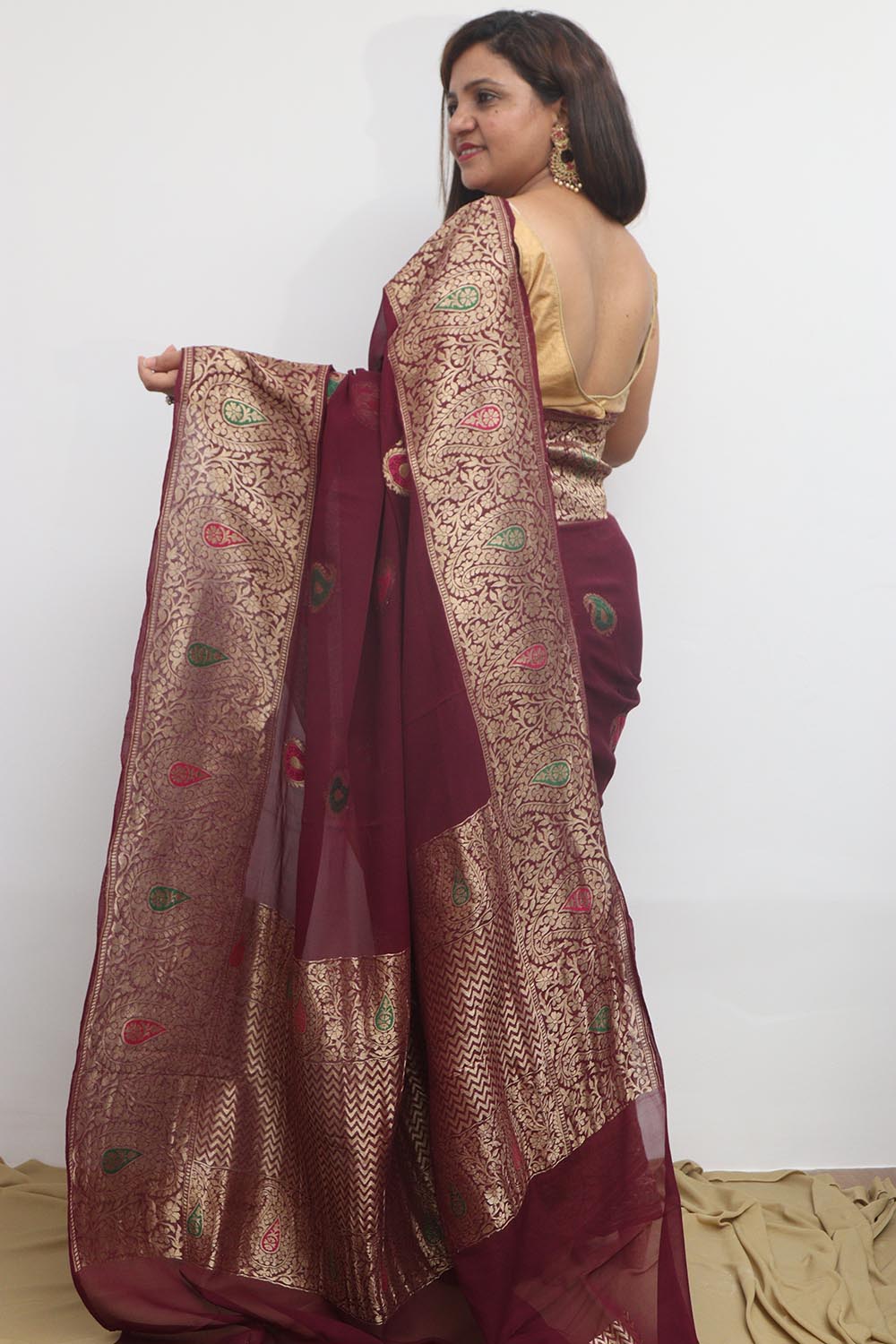 Elegant Maroon Banarasi Handloom Pure Georgette Kadwa Meenakari Paisley Design Saree - Luxurion World