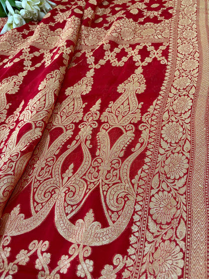 Red Banarasi Handloom Pure Georgette Resham Zari Saree - Luxurion World