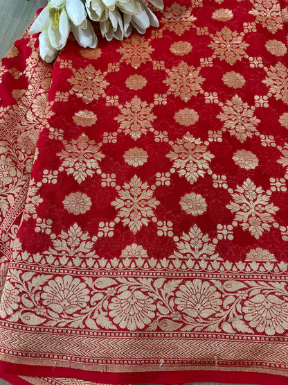 Red Banarasi Handloom Pure Georgette Resham Zari Saree - Luxurion World