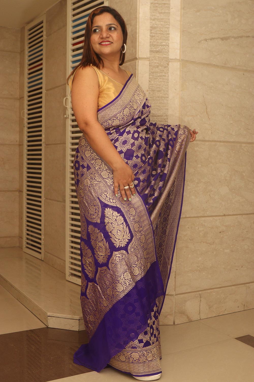 Blue Banarasi Handloom Pure Georgette Resham Zari Flower Design Saree - Luxurion World