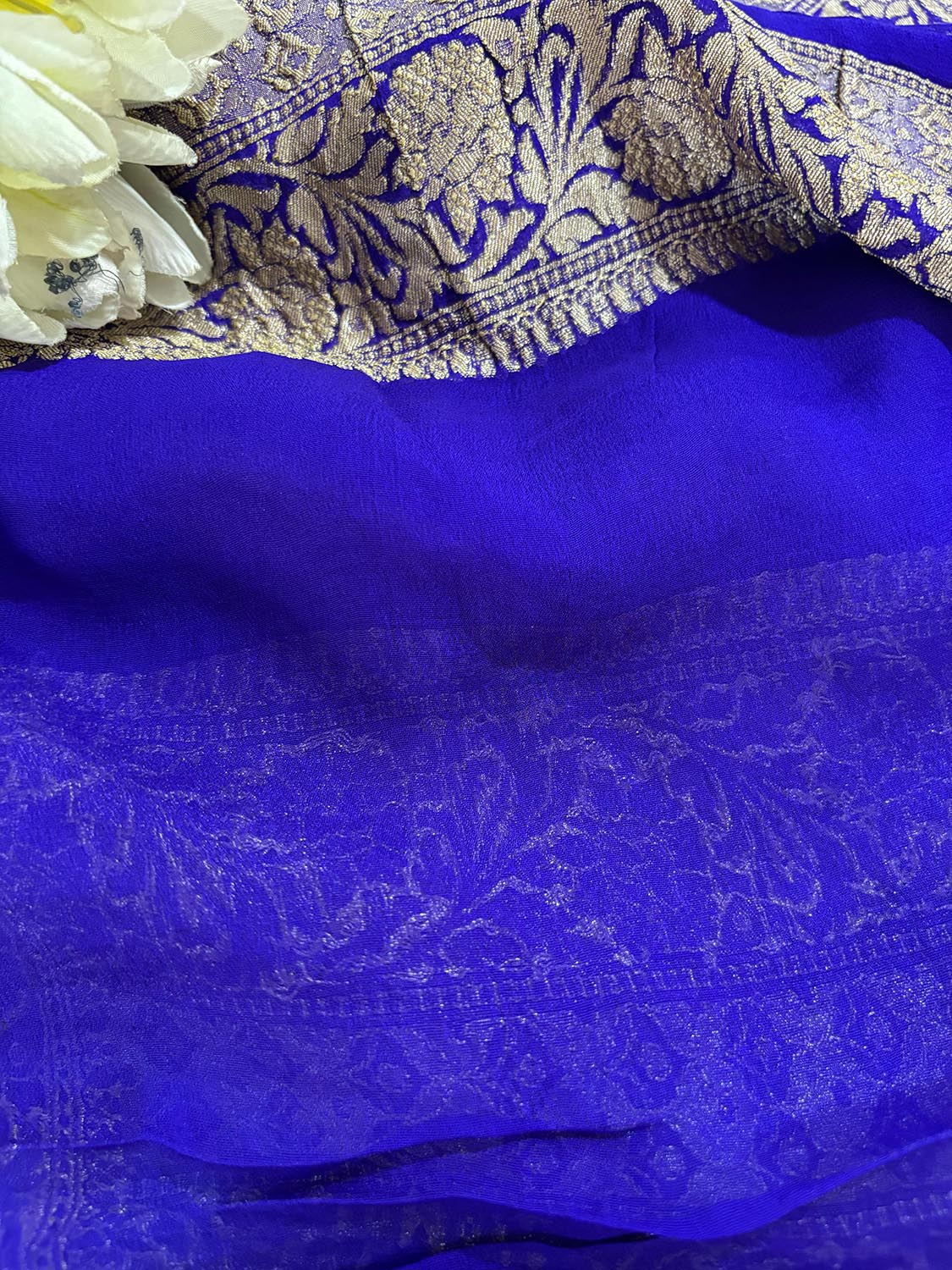 Blue Banarasi Handloom Pure Georgette Resham Zari Flower Design Saree - Luxurion World