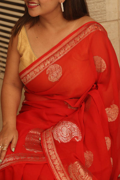 Elegant Red Banarasi Handloom Pure Georgette Kadwa Sona Roopa Skirt Border Saree - Luxurion World