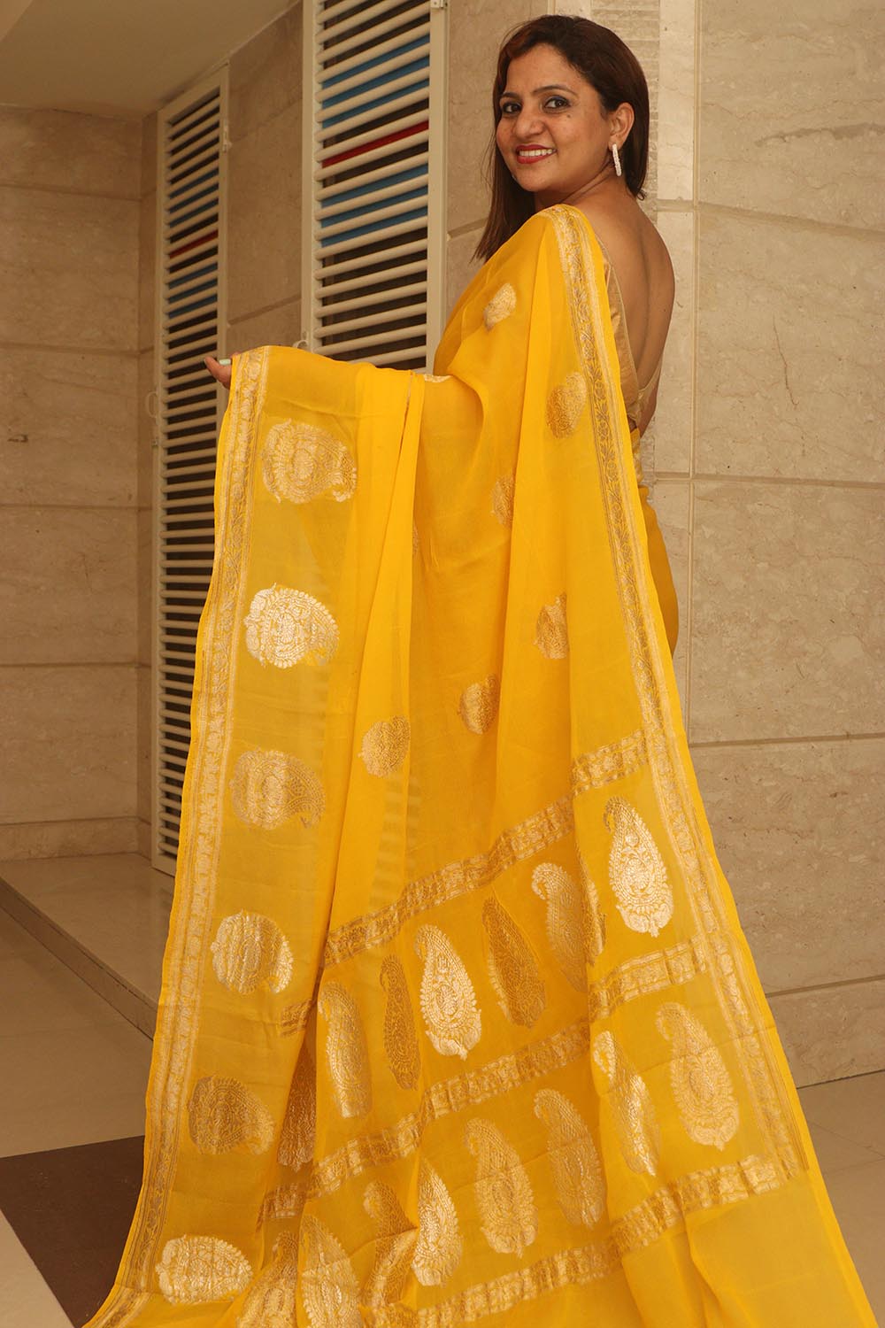 Yellow Banarasi Handloom Pure Georgette Kadwa Sona Roopa Skirt Border Saree - Luxurion World