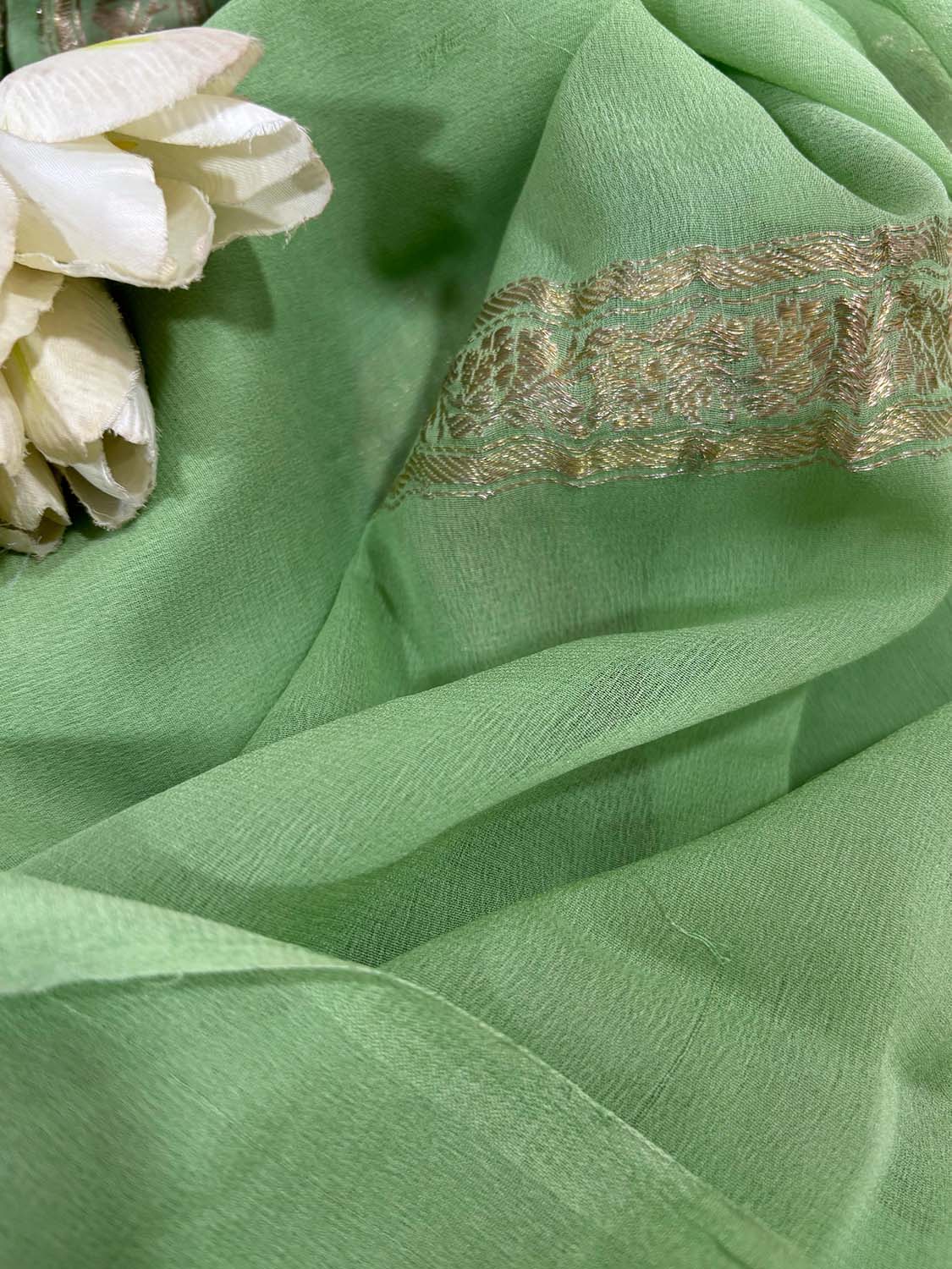 Elegant Pista Green Banarasi Handloom Pure Georgette Kadwa Sona Roopa Skirt Border Saree - Luxurion World