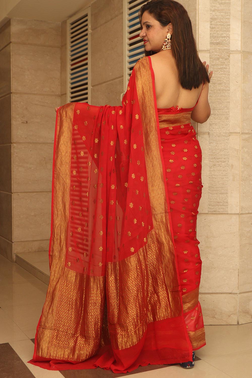 Red Banarasi Handloom Pure Georgette Flower Design Saree - Luxurion World