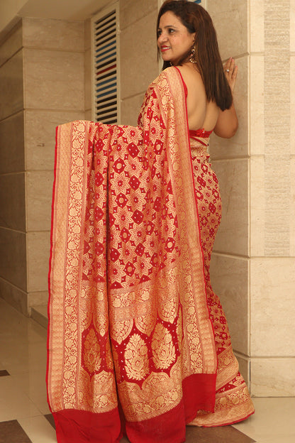 Red Banarasi Bandhani Pure Georgette Flower Design Bandhej Saree - Luxurion World