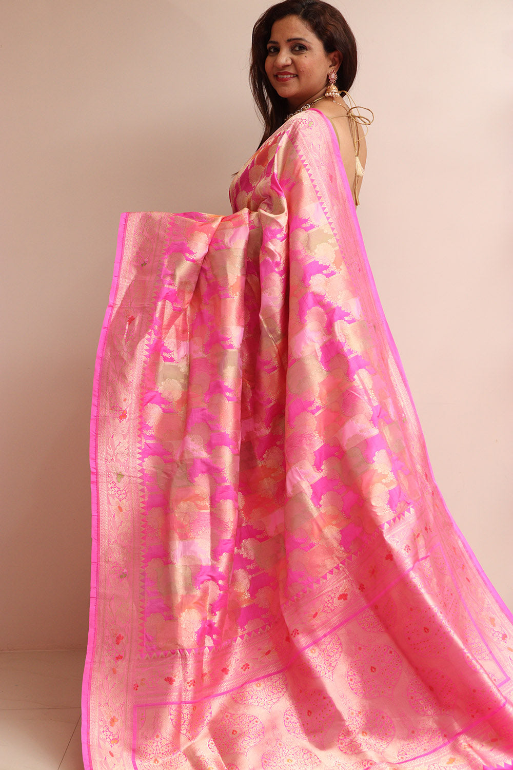 Exquisite Pink Banarasi Handloom Pure Katan Silk Rangkat Saree - Luxurion World