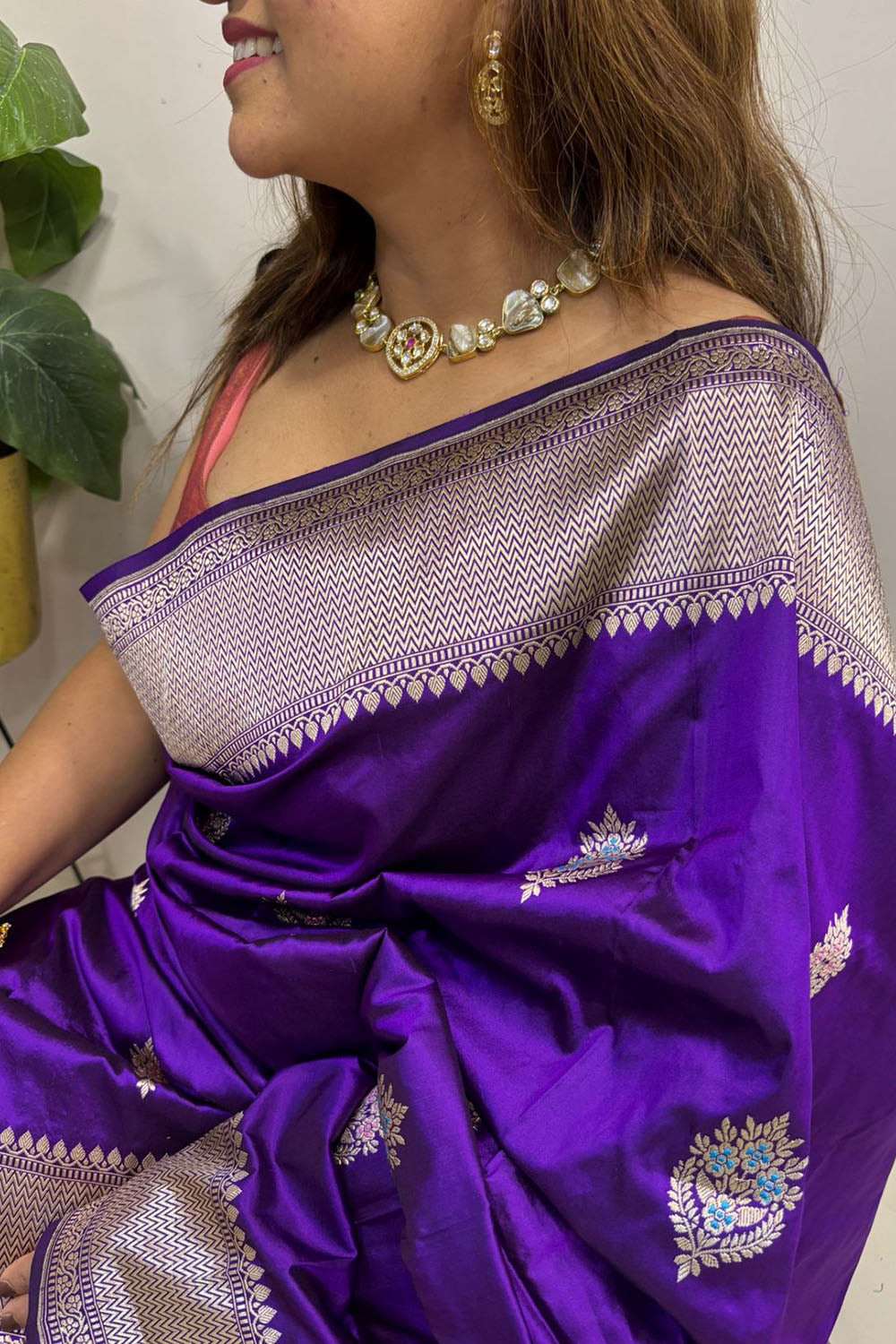 Purple Handloom Banarasi Pure Katan Silk Flower Design Meenakari Kadwa Saree - Luxurion World