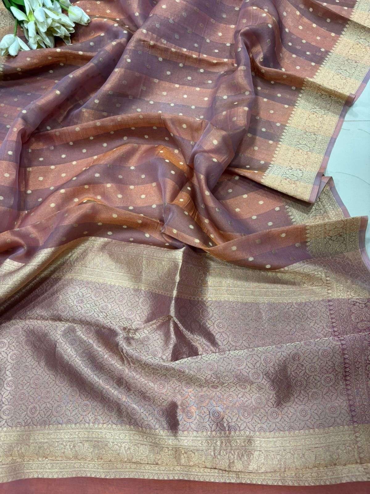 Multicolor Handloom Banarasi Pure Tissue Silk Rangkat Saree - Luxurion World