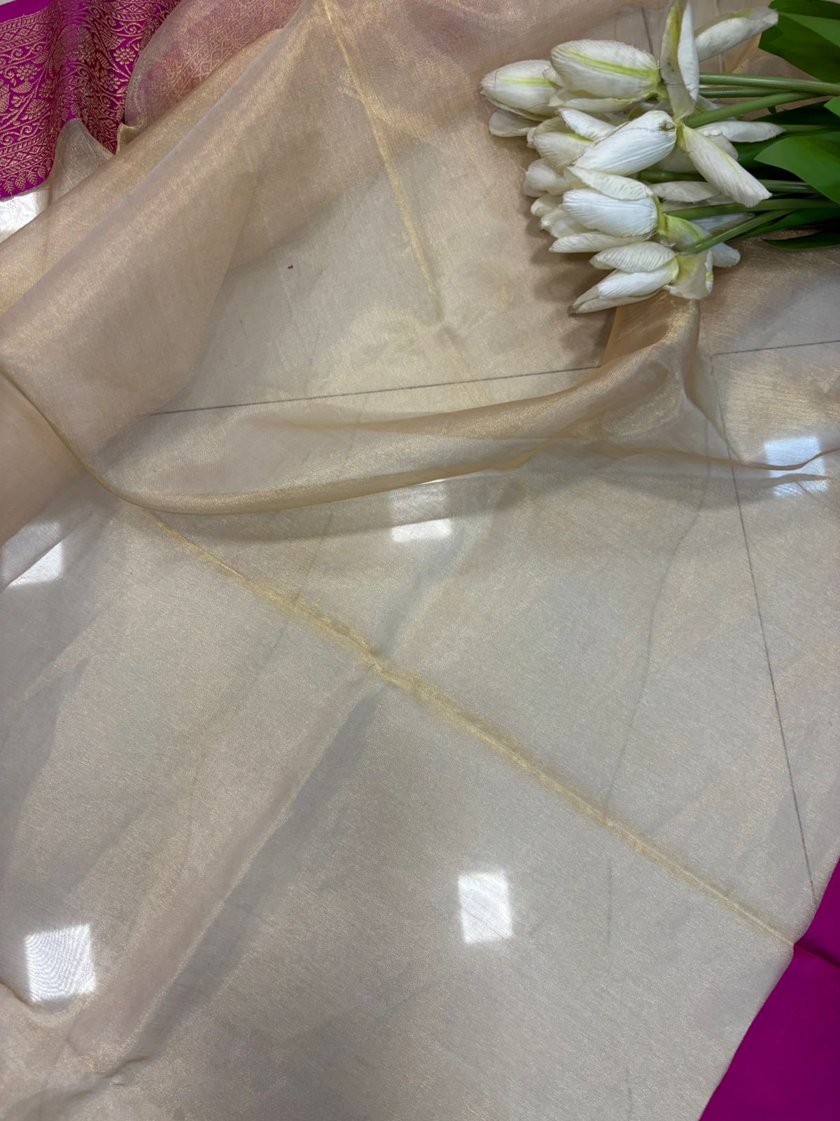 Golden Handloom Banarasi Pure Tissue Silk Booti Design Saree - Luxurion World