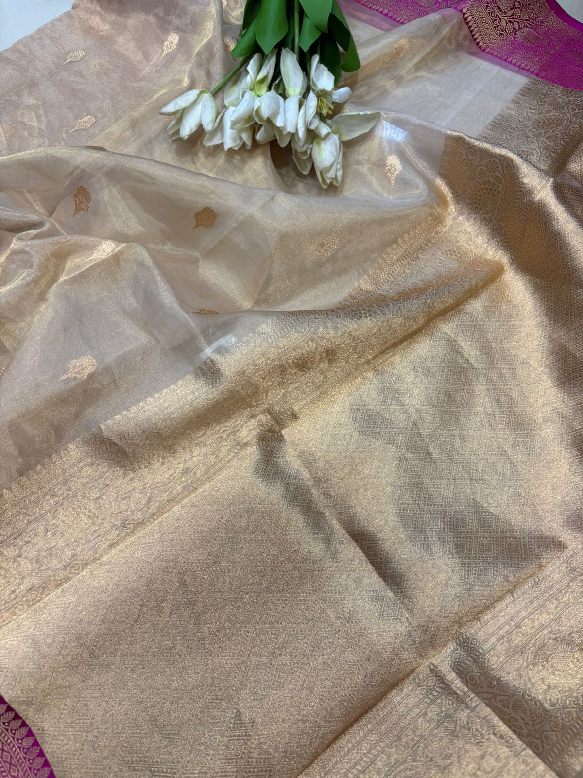Golden Handloom Banarasi Pure Tissue Silk Booti Design Saree - Luxurion World