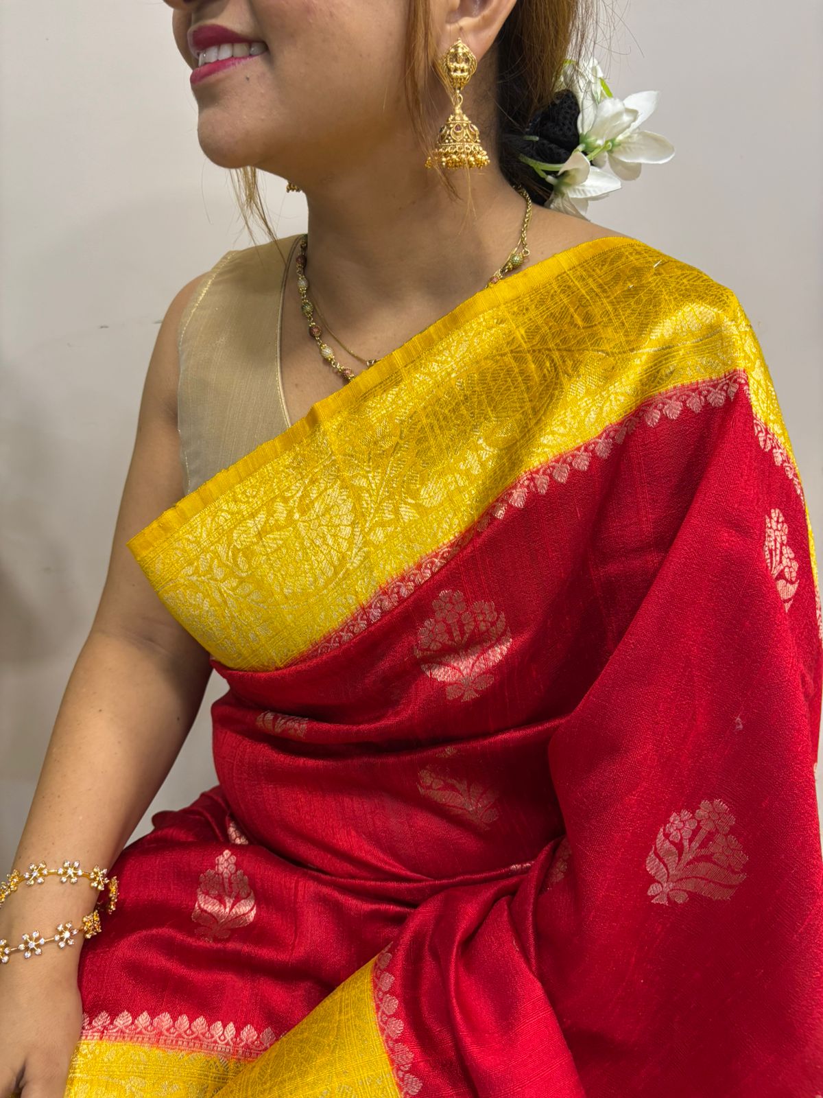 Red And Yellow Handloom Banarasi Raw Silk Saree - Luxurion World