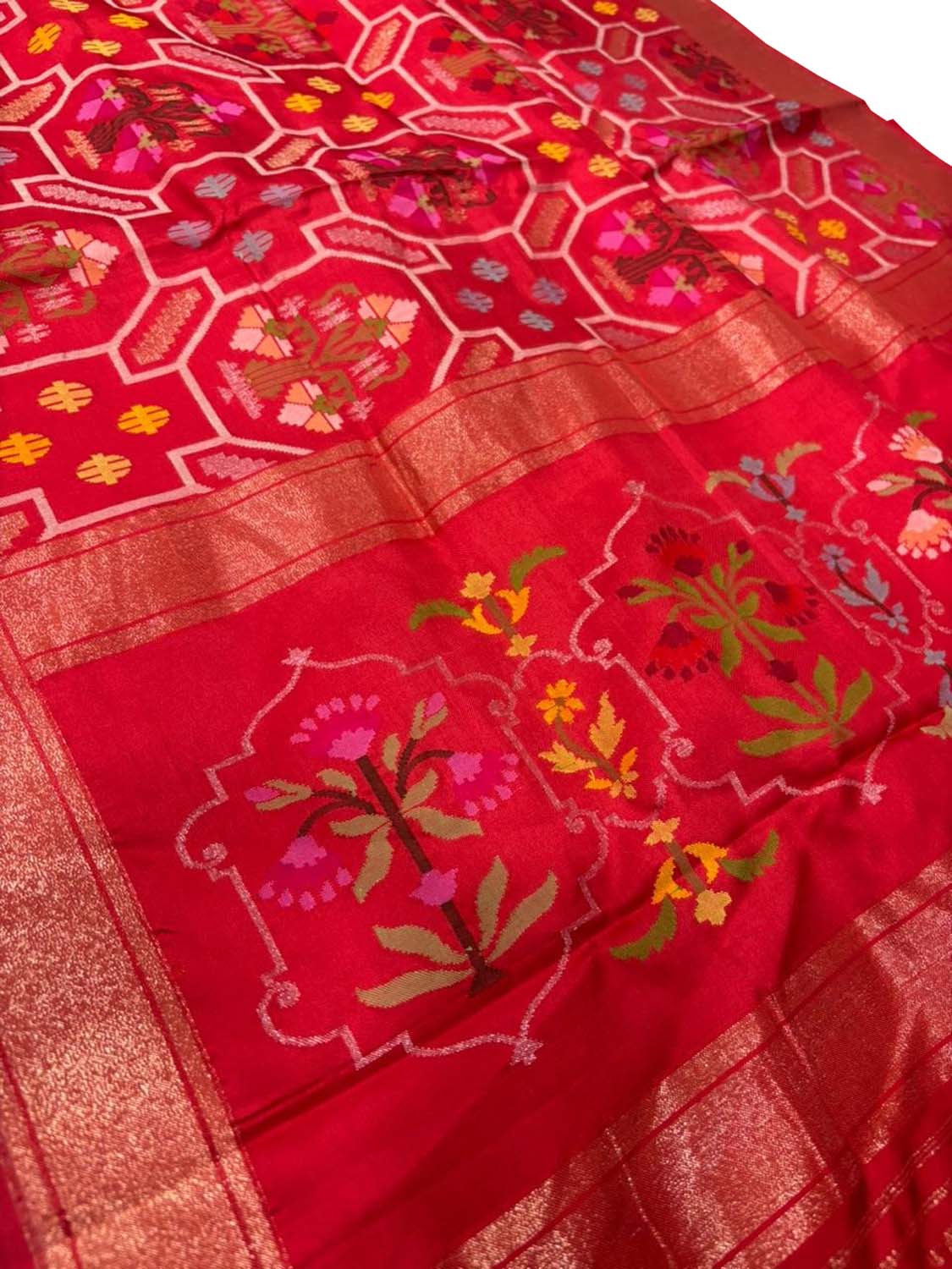 Red Pure Banarasi Jamdani Handloom Real Zari Chauth Meenakari Cotton Saree - Luxurion World