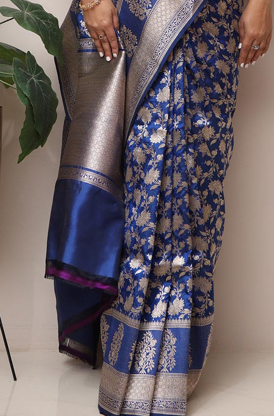 Exquisite Blue Handloom Banarasi Pure Katan Silk Flower Design Saree - Luxurion World