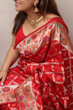 Exquisite Red Handloom Banarasi Pure Katan Silk Flower Design Meenakari Saree - Luxurion World