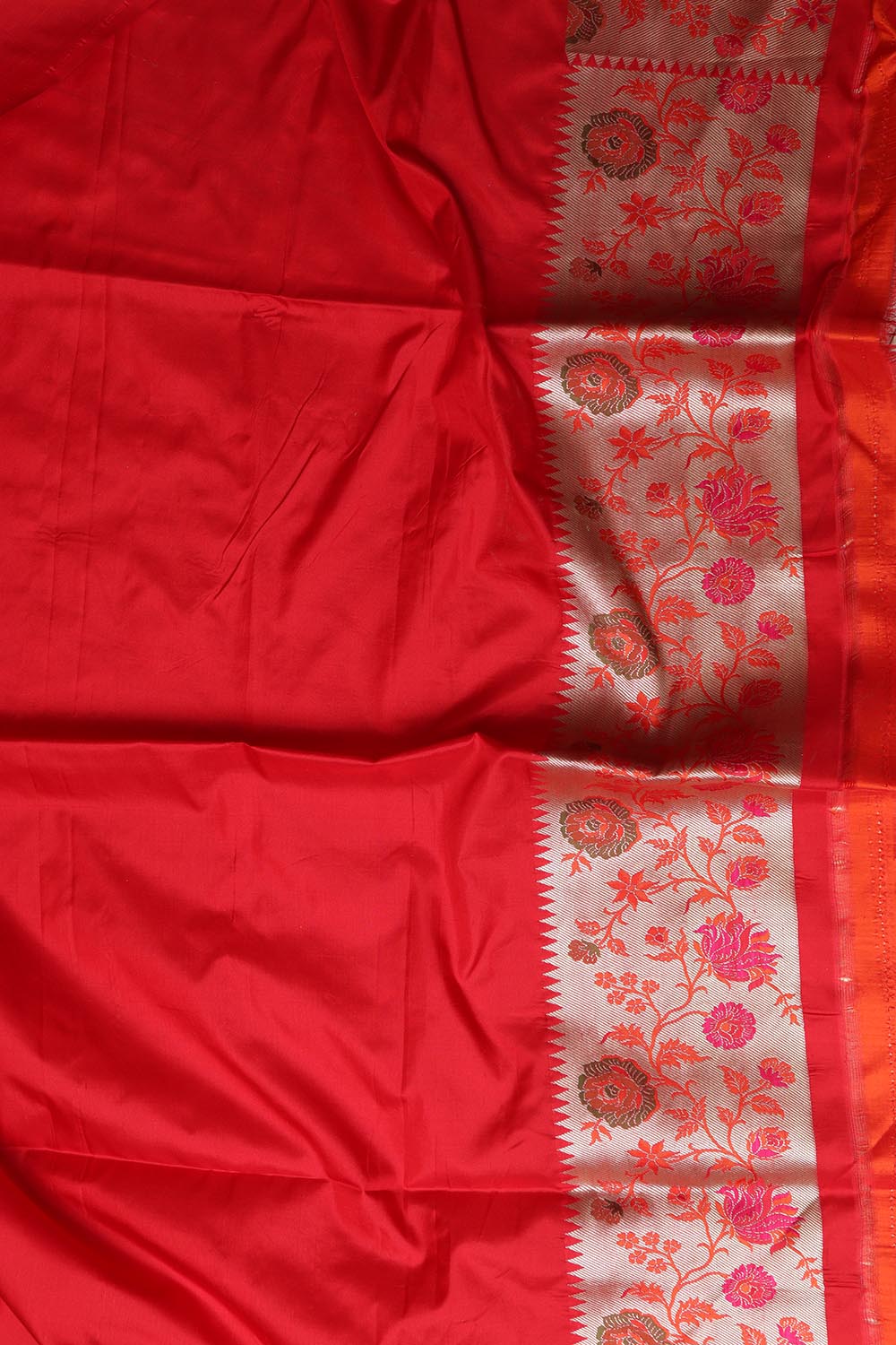 Exquisite Red Handloom Banarasi Pure Katan Silk Flower Design Meenakari Saree - Luxurion World