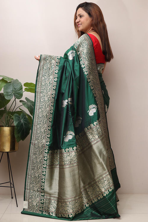 Exquisite Green Handloom Banarasi Pure Katan Silk Flower Design Saree - Luxurion World