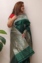 Exquisite Green Handloom Banarasi Pure Katan Silk Flower Design Saree - Luxurion World