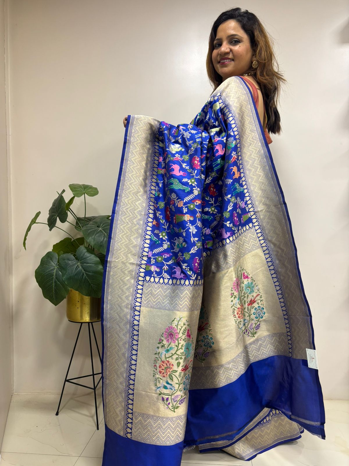 Blue Handloom Banarasi Pure Katan Silk Animal Flower Design Meenkari Saree - Luxurion World