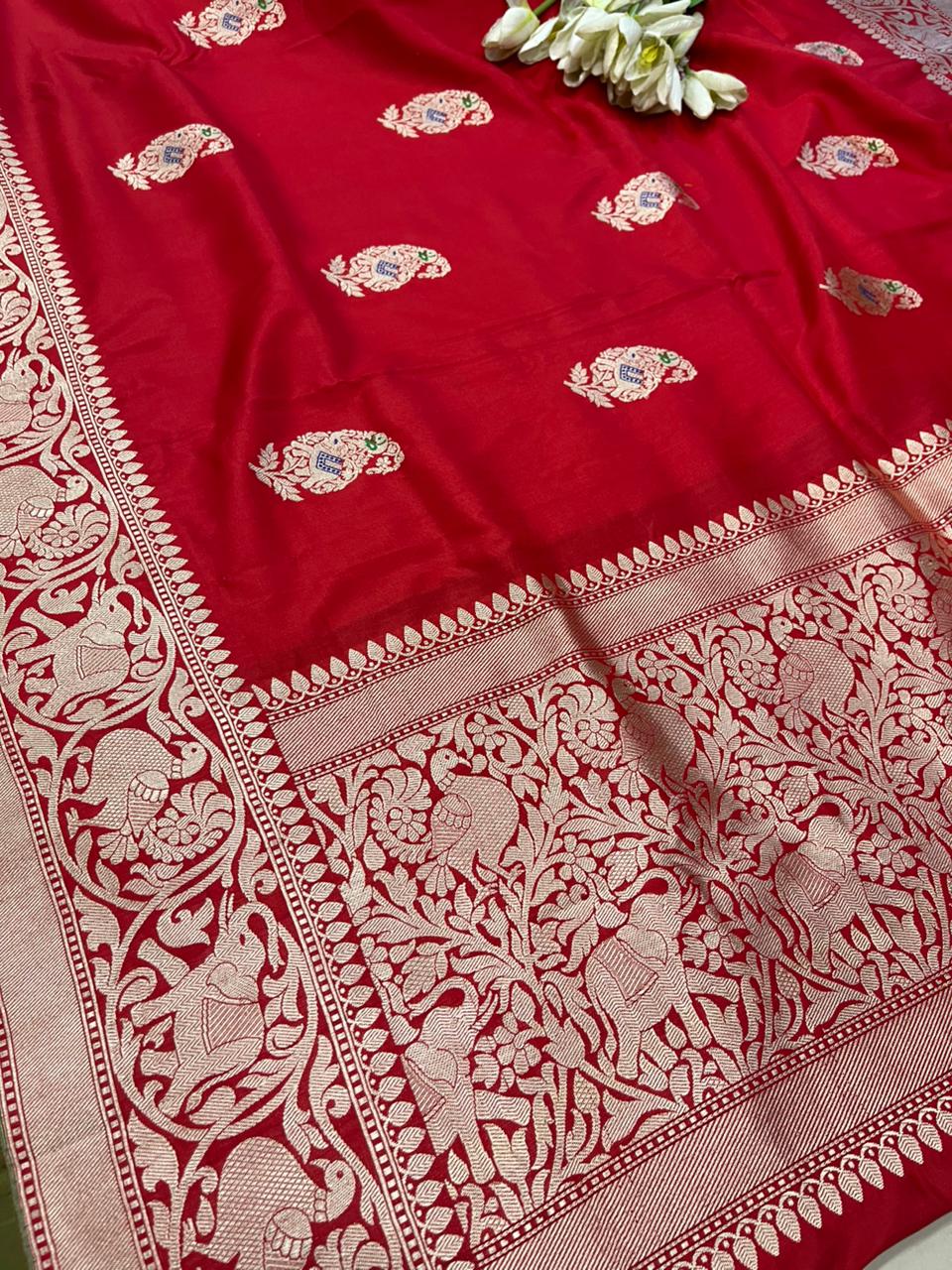 Red Handloom Banarasi Pure Katan Silk Paisley Design Meenakari Saree - Luxurion World