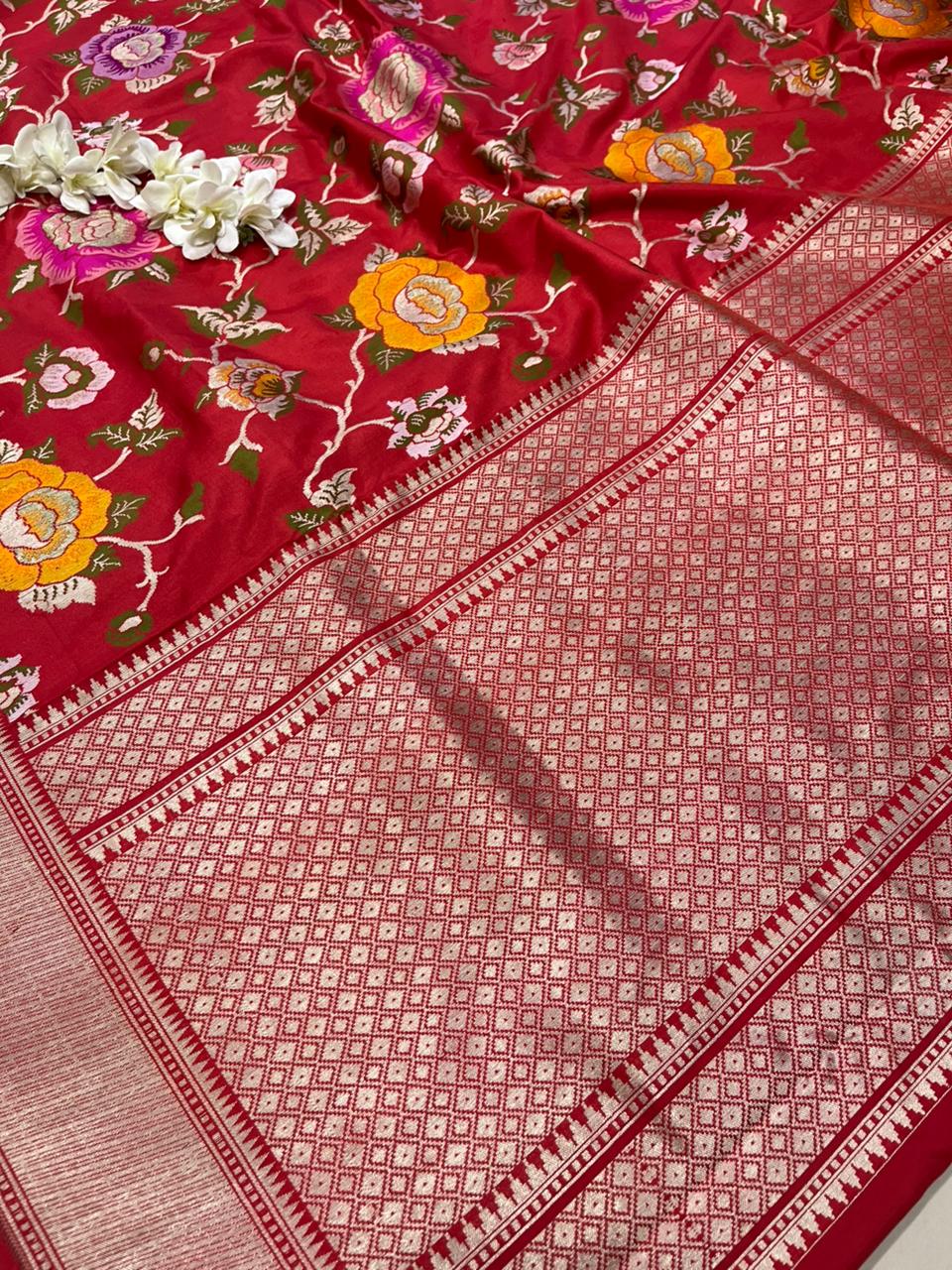 Red Handloom Banarasi Pure Katan Silk Meenkari Flower Design Saree - Luxurion World
