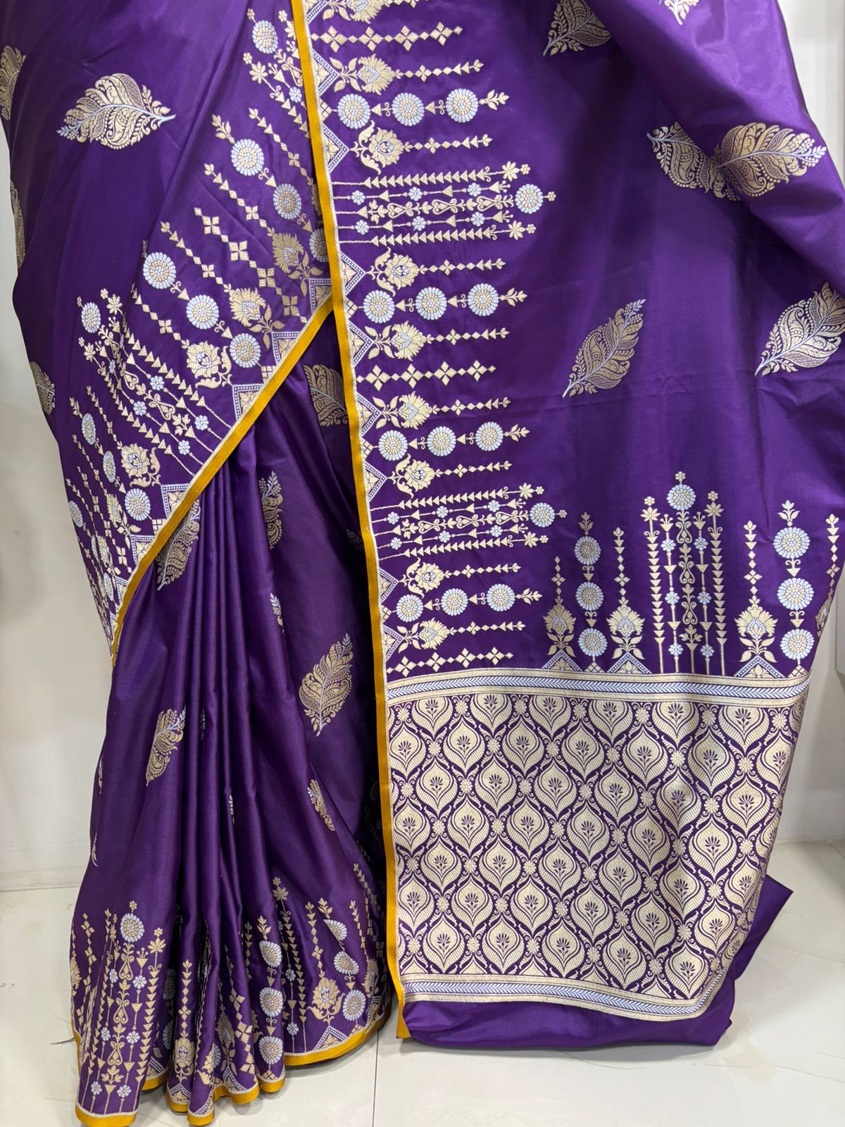 Purple Handloom Banarasi Pure Katan Silk Leaf Design Sona Roopa Saree - Luxurion World