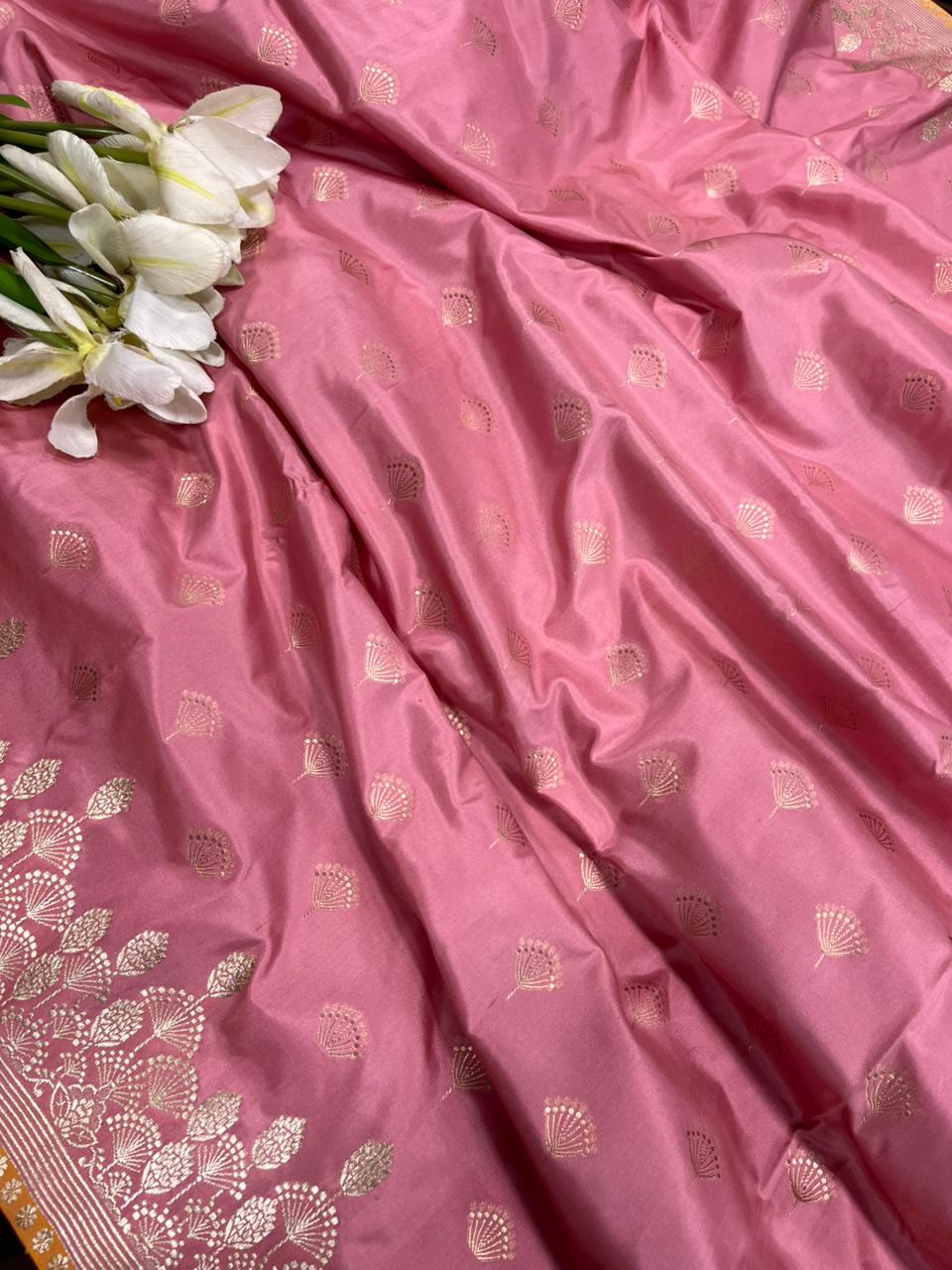 Pink Handloom Banarasi Pure Katan Silk Flower Design Saree
