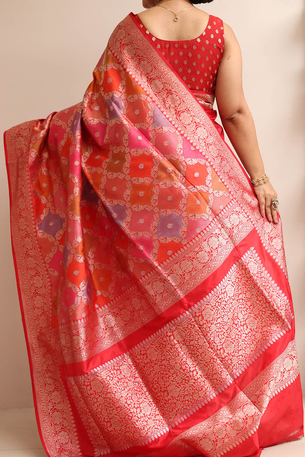 Exquisite Banarasi Handloom Pure Katan Silk Rangkat Saree - Luxurion World