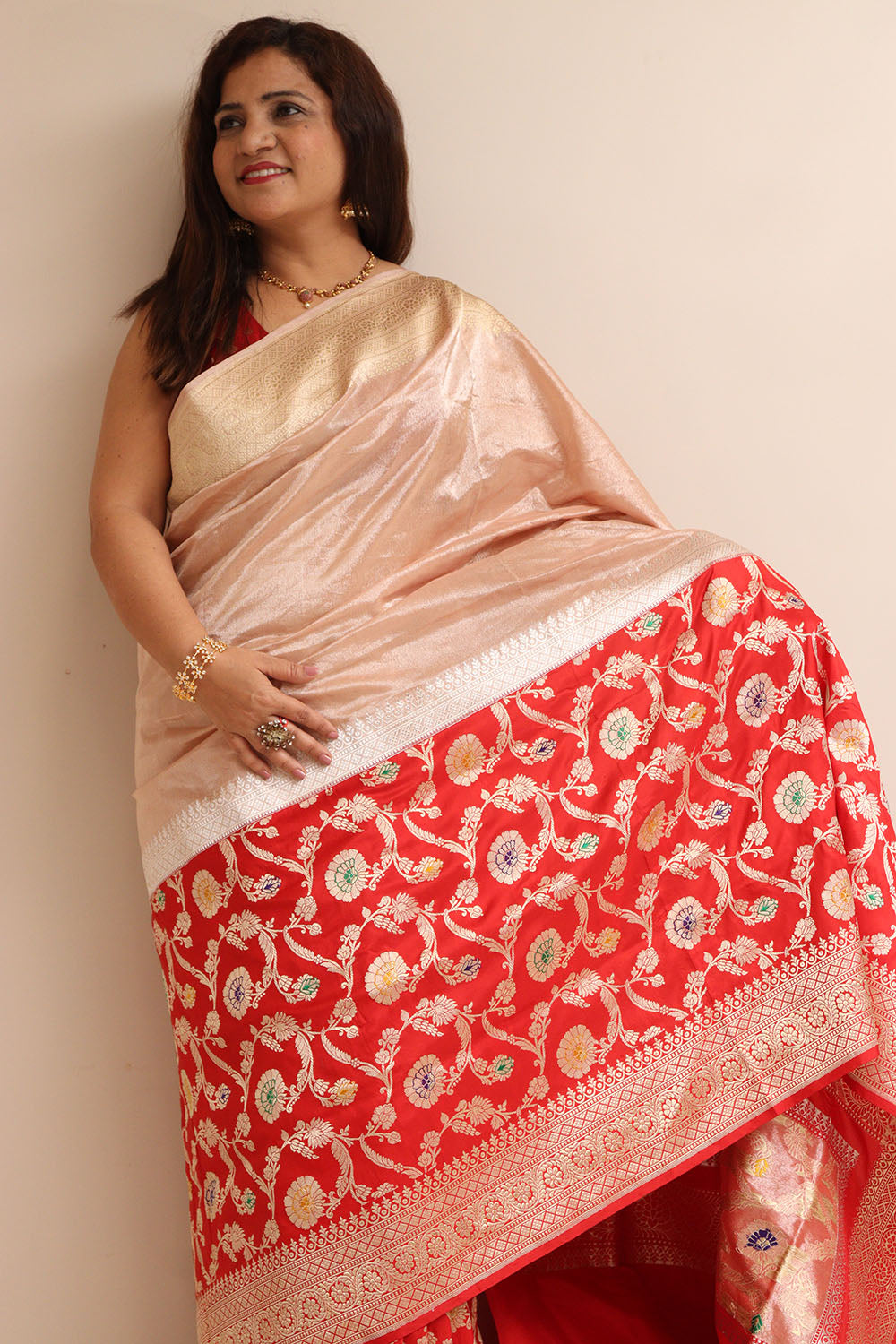 Exquisite Red Banarasi Handloom Pure Katan Silk Meenakari Jaal Design Saree - Luxurion World