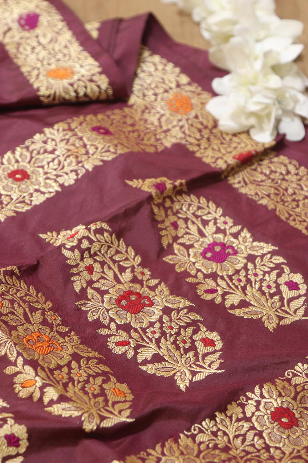 Exquisite Maroon Handloom Banarasi Pure Katan Silk Kadwa Meenakari Saree - Luxurion World