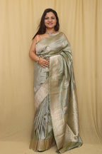 Exquisite Green Handloom Banarasi Pure Katan Silk Kadwa Saree - Luxurion World